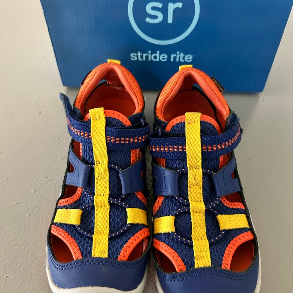 STRIDE RITE LITTLE KID